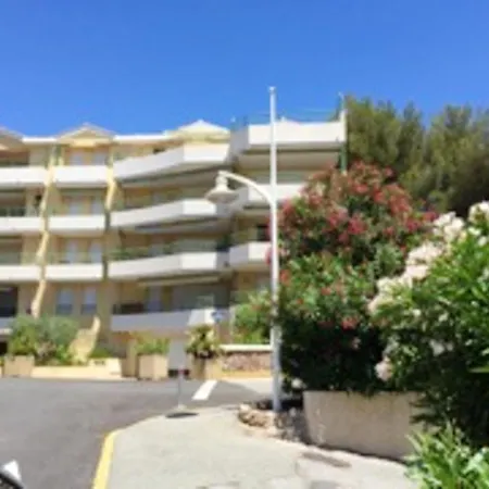 A Raphael Avec Terrasse 43 M²