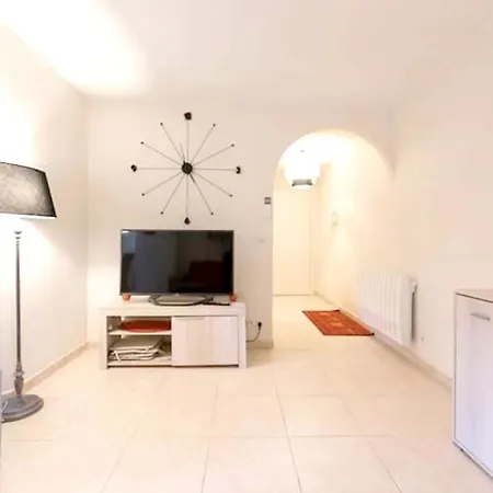 A Raphael Avec Terrasse 43 M² *