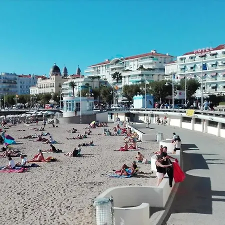 A Raphael Avec Terrasse 43 M² * Saint-Raphaël